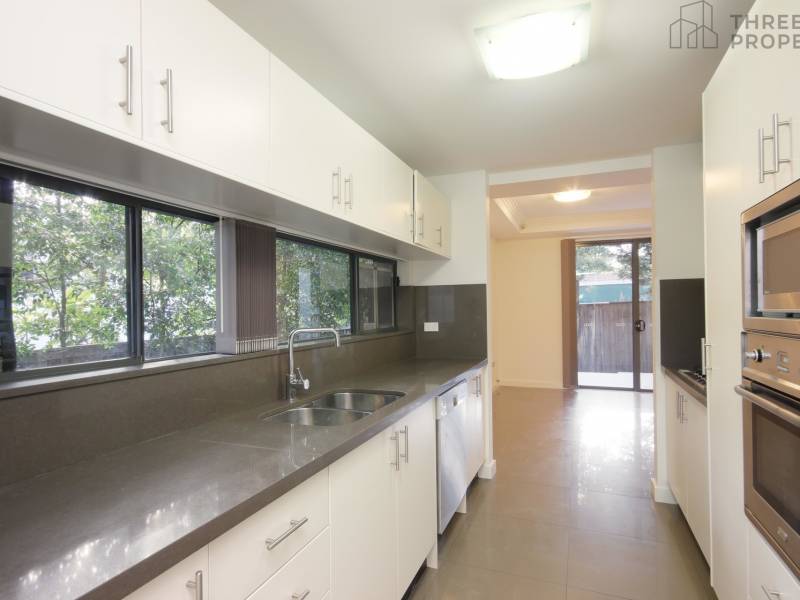 6/418 Lyons Road, Five Dock, NSW 2046 AUS
