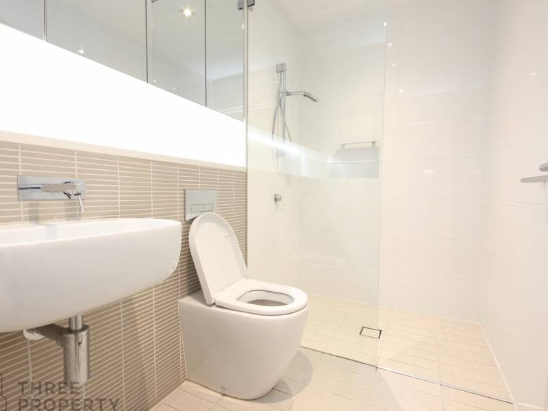 113/245 Pacific Highway, North Sydney, NSW 2060 AUS
