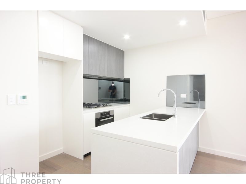 501/5 Garrigarrang Avenue, Kogarah, NSW 2217 AUS