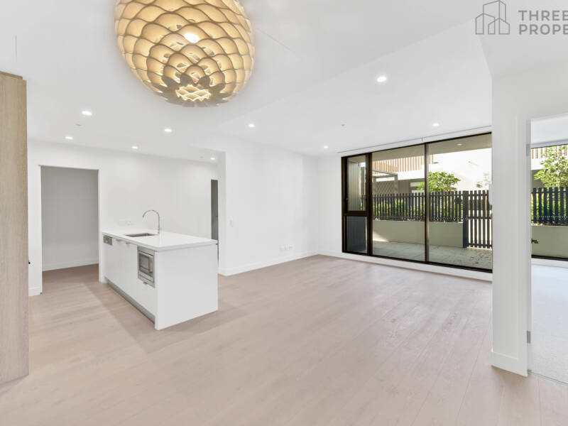 4 Foreshore Boulevard, Woolooware, NSW 2230 AUS