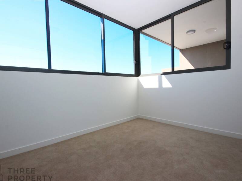 806/135 Pacific Highway, Hornsby, NSW 2077 AUS