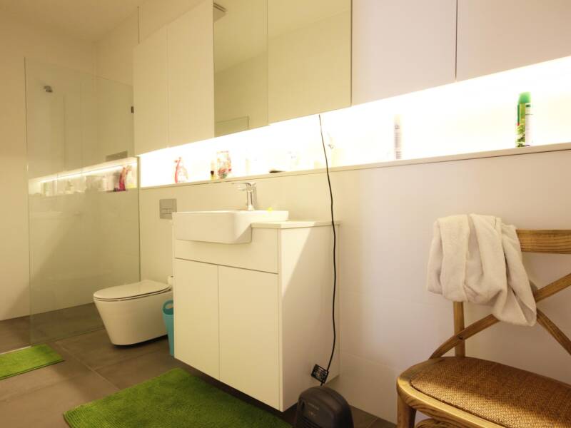 32A Hocking Avenue, Earlwood, NSW 2206 AUS
