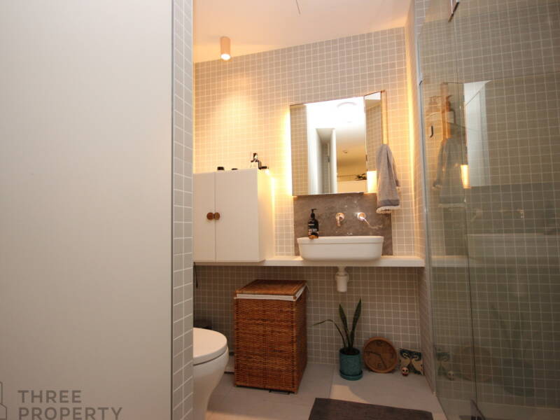 F202/72 MacDonald Street, Erskineville, NSW 2043 AUS