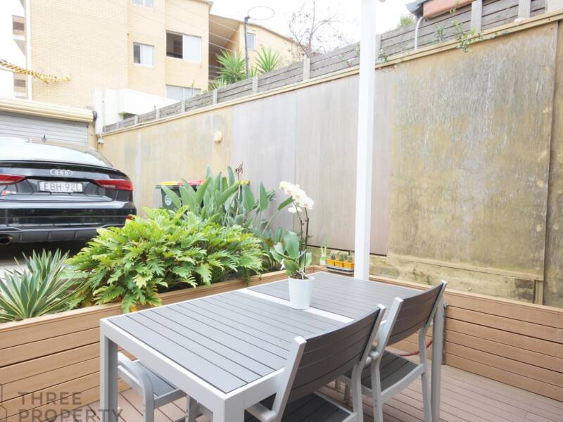 6 Artlett Street, Edgecliff, NSW 2027 AUS
