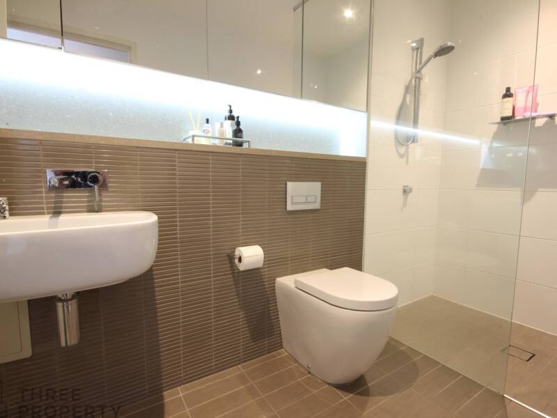 802/245 Pacific Highway, North Sydney, NSW 2060 AUS