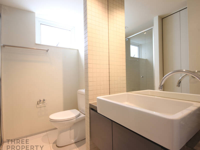 B301/24 Refinery Drive, Pyrmont, NSW 2009 AUS