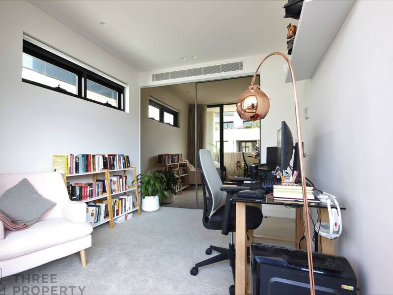 E502/72 MacDonald Street, Erskineville, NSW 2043 AUS