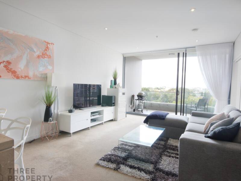 802/245 Pacific Highway, North Sydney, NSW 2060 AUS