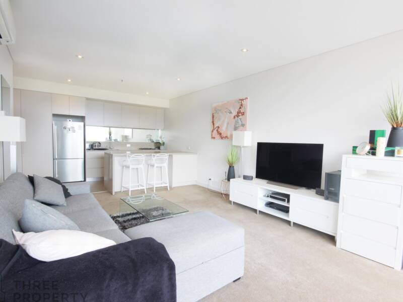 802/245 Pacific Highway, North Sydney, NSW 2060 AUS