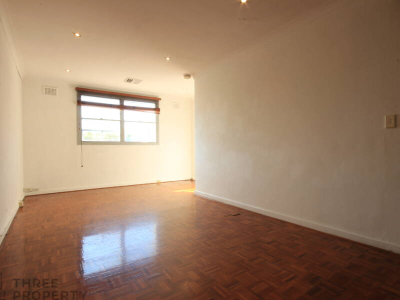 278 Unwins Bridge Road, Sydenham, NSW 2044 AUS