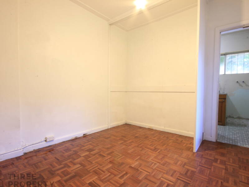 278 Unwins Bridge Road, Sydenham, NSW 2044 AUS