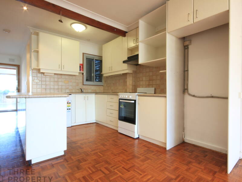 278 Unwins Bridge Road, Sydenham, NSW 2044 AUS
