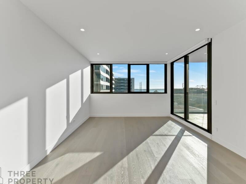 304/2 Foreshore Boulevard, Woolooware, NSW 2230 AUS