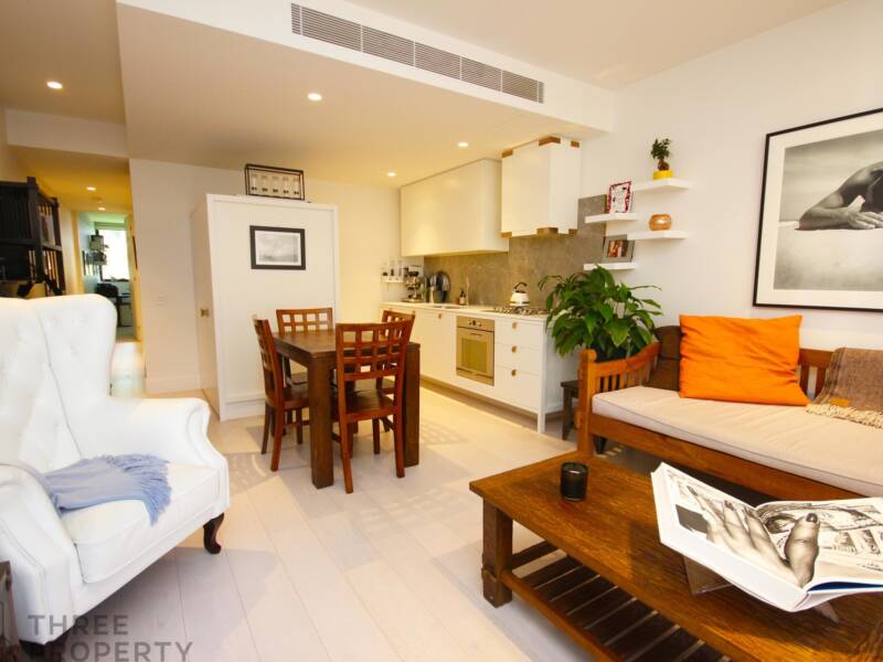 D302/72 MacDonald Street, Erskineville, NSW 2043 AUS