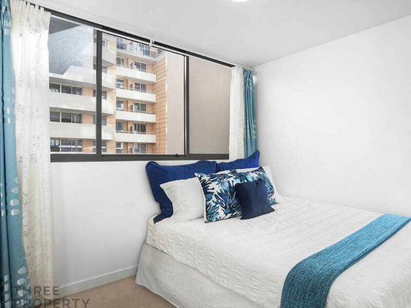 311/135 Pacific Highway, Hornsby, NSW 2077 AUS
