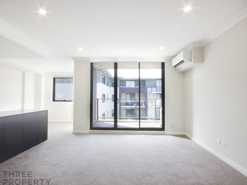D 327/10-18 Freesetllers Drive, Kellyville, NSW 2155 AUS