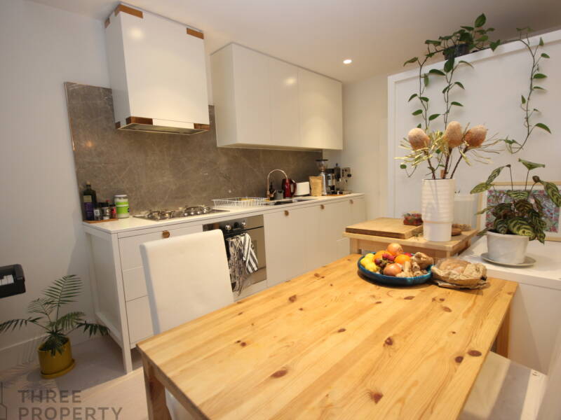 C301/72 MacDonald Street, Erskineville, NSW 2043 AUS