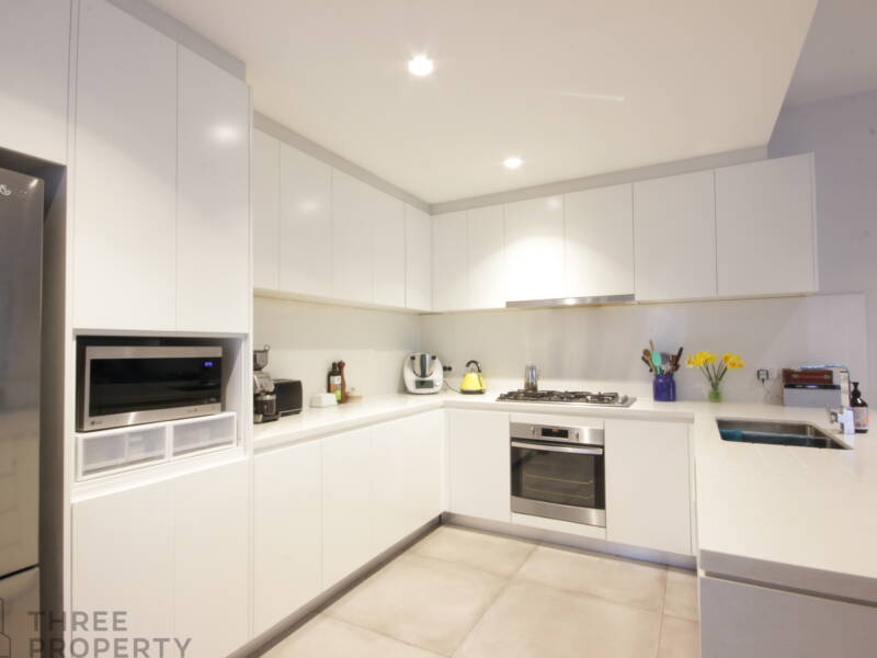 32A Hocking Avenue, Earlwood, NSW 2206 AUS