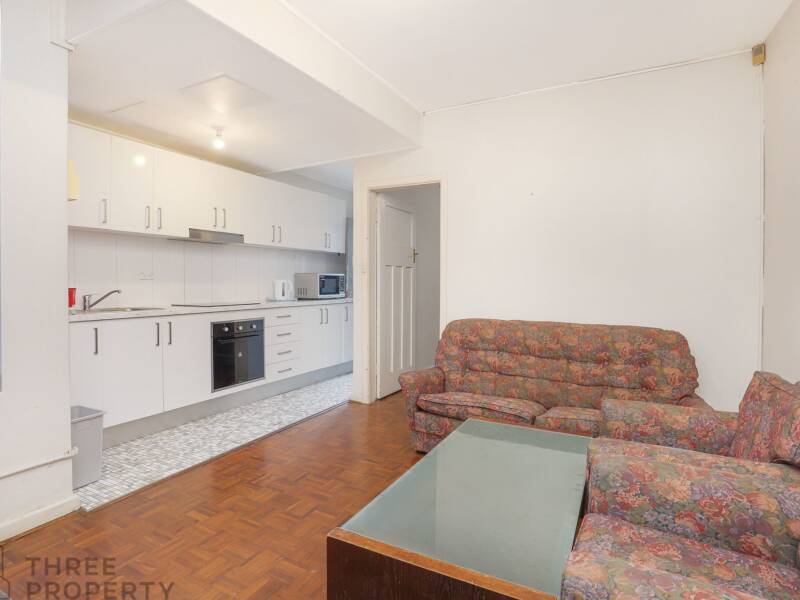 276 Unwins Bridge Road, Sydenham, NSW 2044 AUS