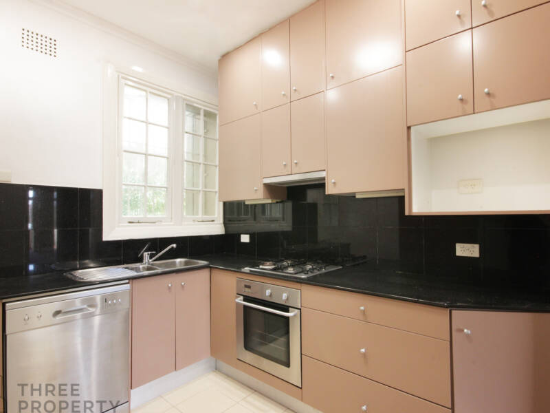2/311B Edgecliff Road, Woollahra, NSW 2025 AUS