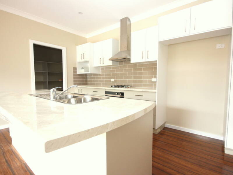 72 Rocket Street, Bathurst, NSW 2795 AUS