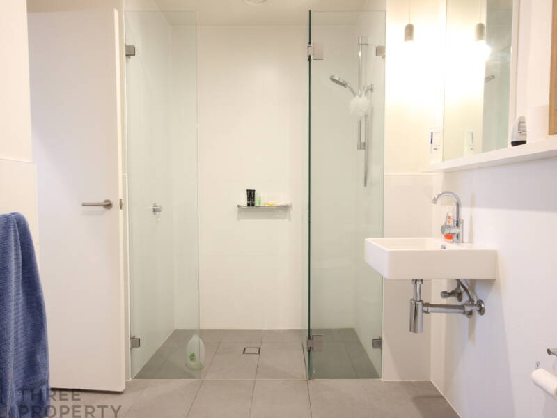701/24 Levey, Wolli Creek, NSW 2205 AUS