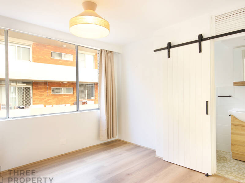 2/54 Penkivil Street, Bondi, NSW 2026 AUS