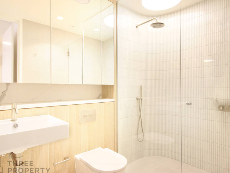 202/3 Gray Street, Bondi Junction, NSW 2022 AUS