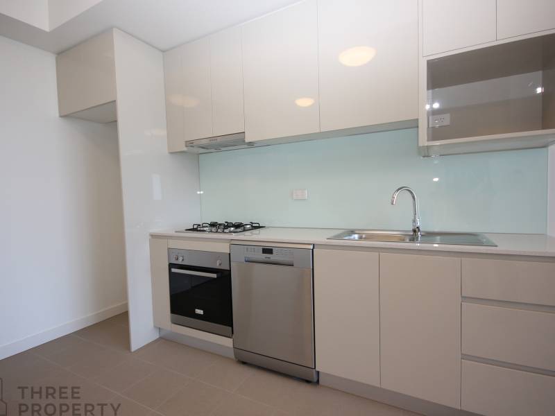 308/135-137 Pacific Highway, Hornsby, NSW 2077 AUS