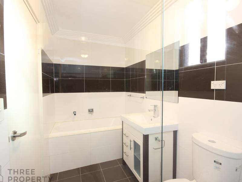 6/418 Lyons Road, Five Dock, NSW 2046 AUS