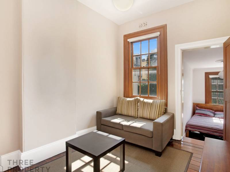 27 Junction Street, Forest Lodge, NSW 2037 AUS