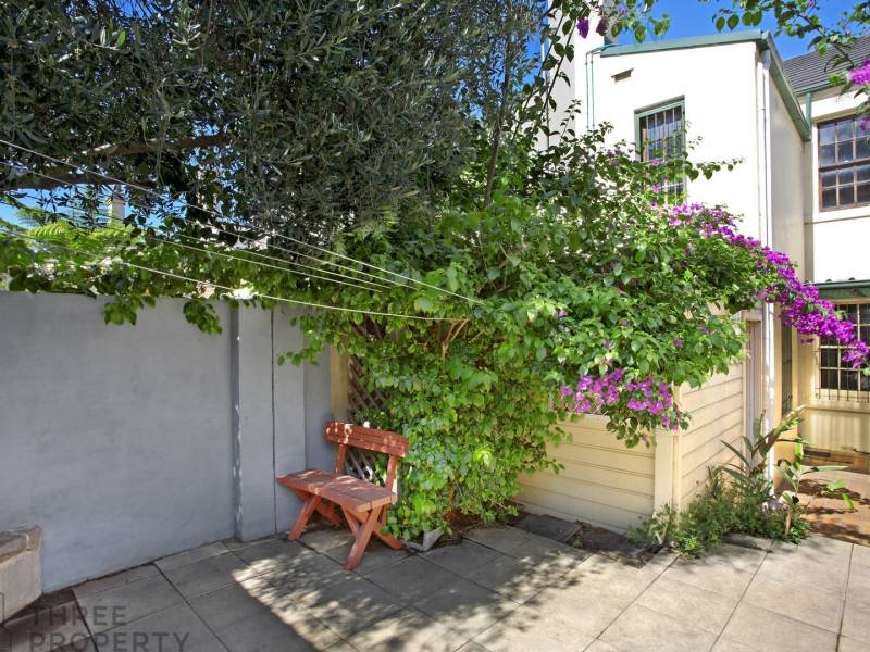 27 Junction Street, Forest Lodge, NSW 2037 AUS