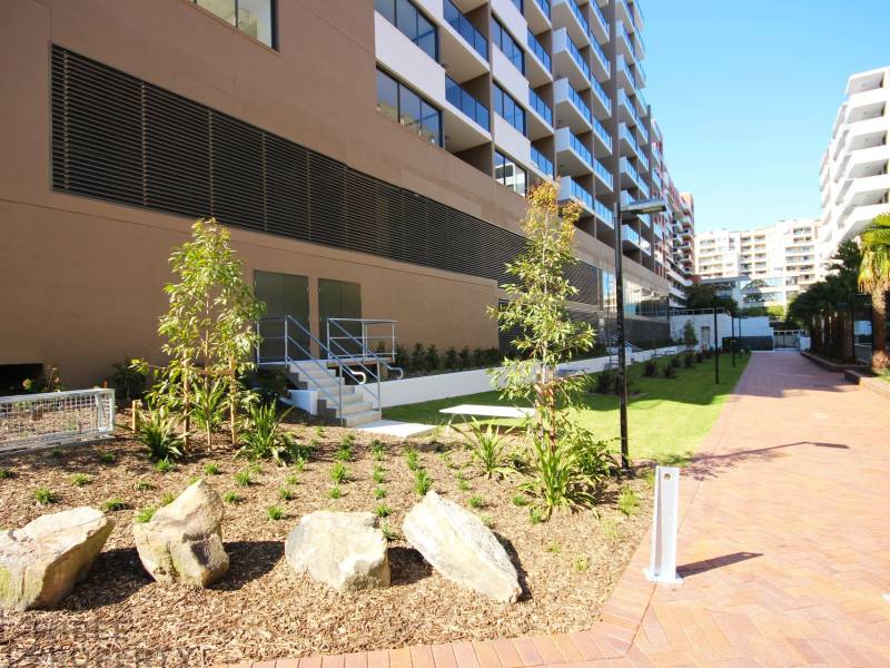 815/135 Pacific Highway, Hornsby, NSW 2077 AUS