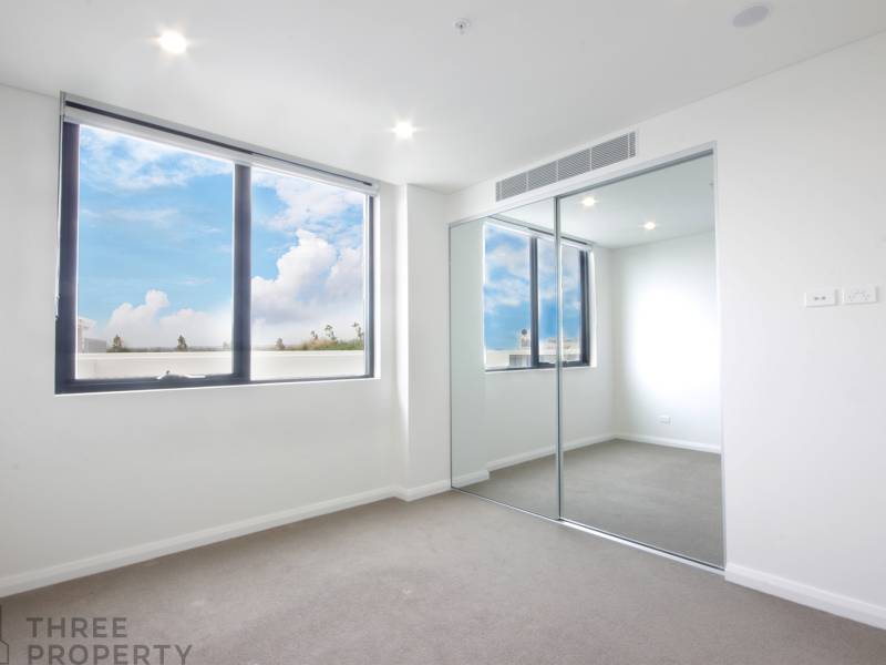 631/32 Civic Way, Rouse Hill, NSW 2155 AUS