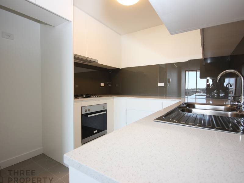 815/135 Pacific Highway, Hornsby, NSW 2077 AUS