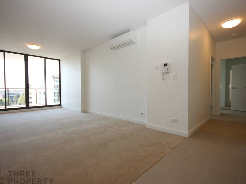 815/135 Pacific Highway, Hornsby, NSW 2077 AUS