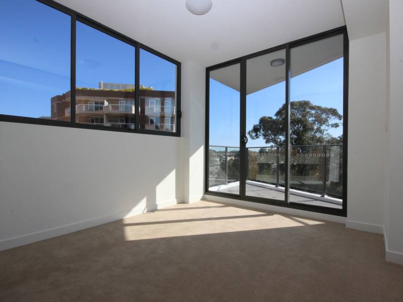 201/135 Pacific Highway, Hornsby, NSW 2077 AUS