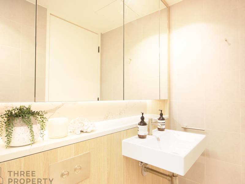 804/3 Gray Street, Bondi Junction, NSW 2022 AUS