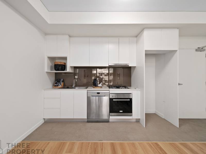 209/135 Pacific Highway, Hornsby, NSW 2077 AUS