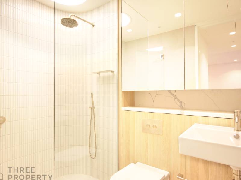 301/3 Gray Street, Bondi Junction, NSW 2022 AUS