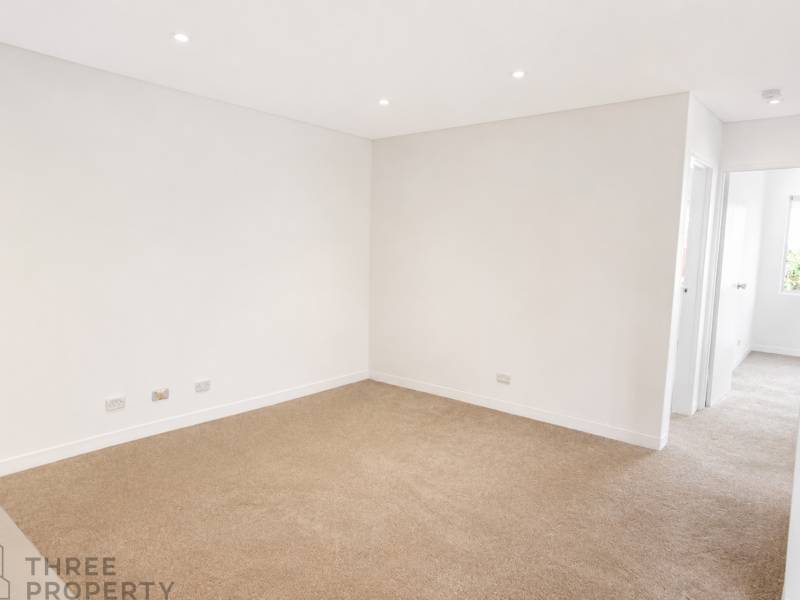 10/104 Howard Avenue, Dee Why, NSW 2099 AUS